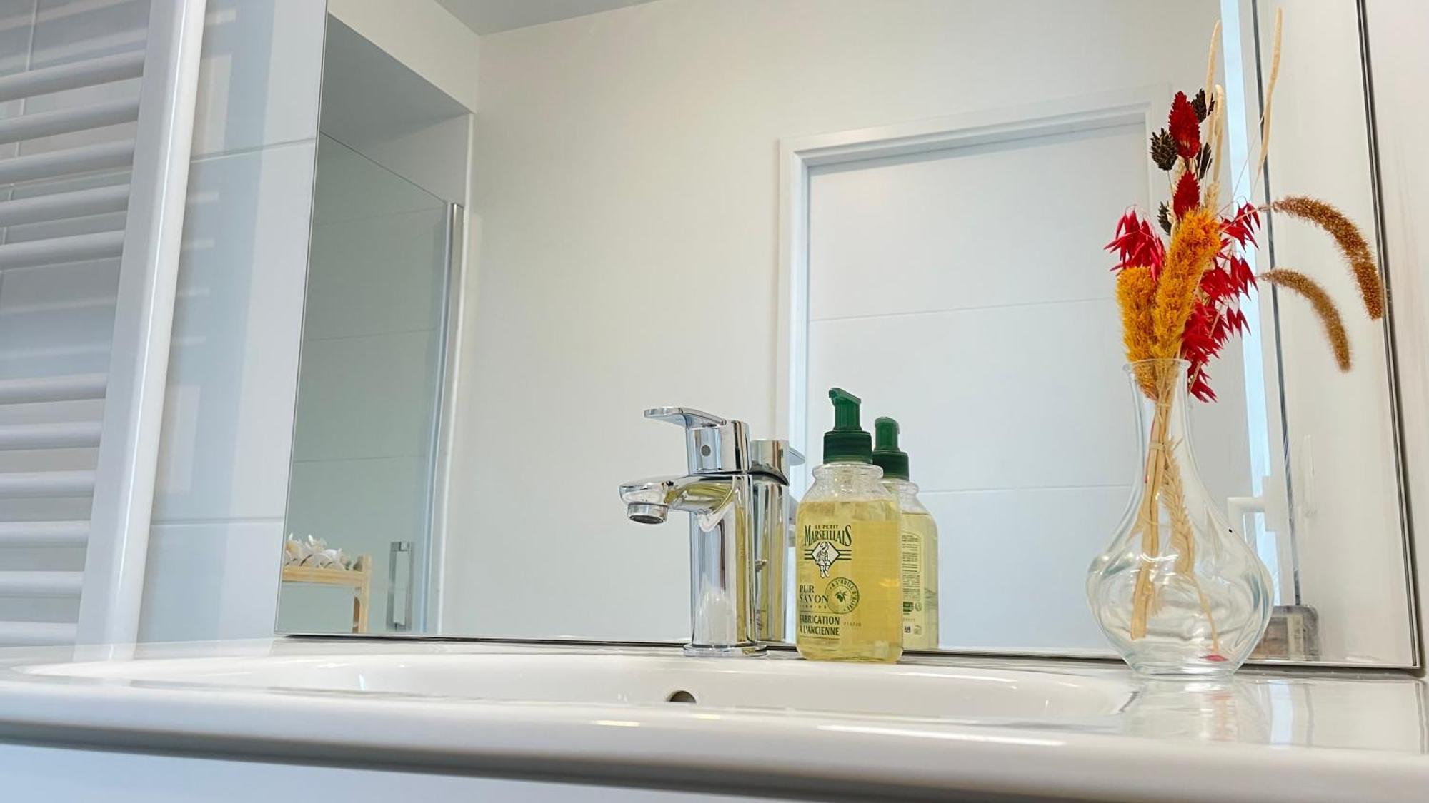 Appartement 104 - Luxe Et Confort Pour 4, Entierement Renove Paris