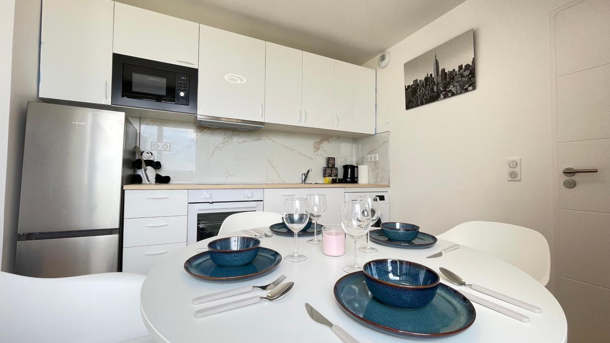 Appartement 104 - Luxe Et Confort Pour 4, Entierement Renove *